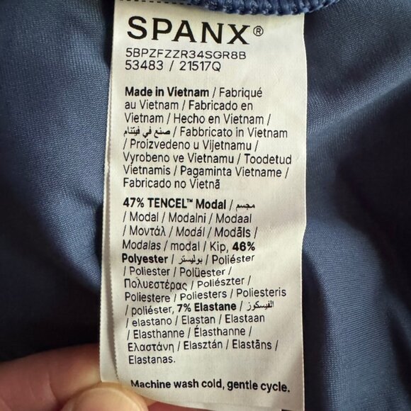 SPANX AirEssentials Cap Sleeve Cinched Jumpsuit Faded Indigo Petite Small - Picture 7 of 12